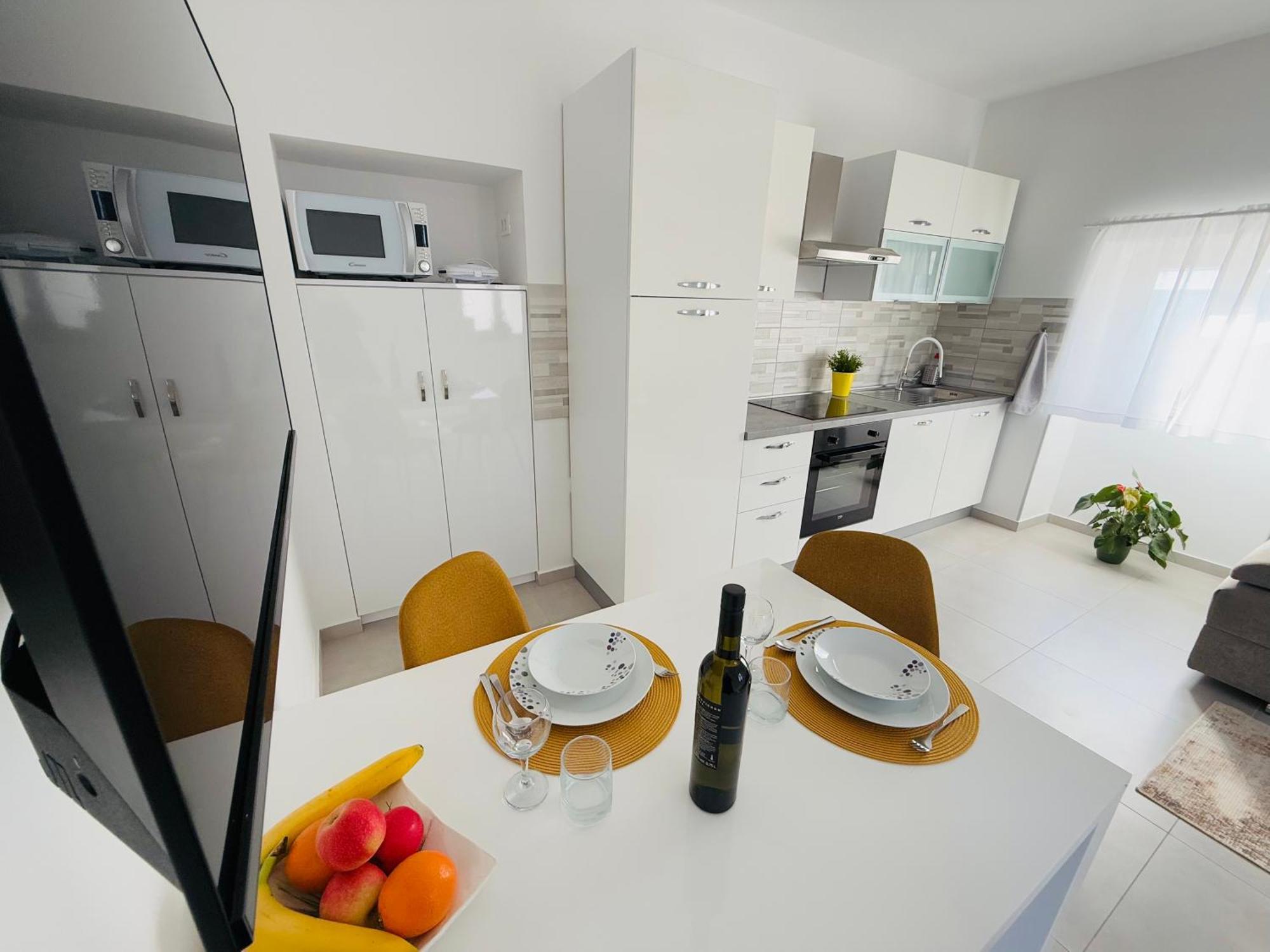 Apartment Erika - For 2 Near The Beach 普拉 外观 照片