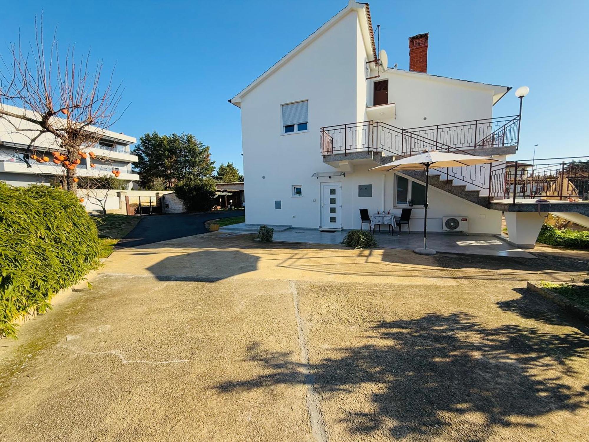 Apartment Erika - For 2 Near The Beach 普拉 外观 照片